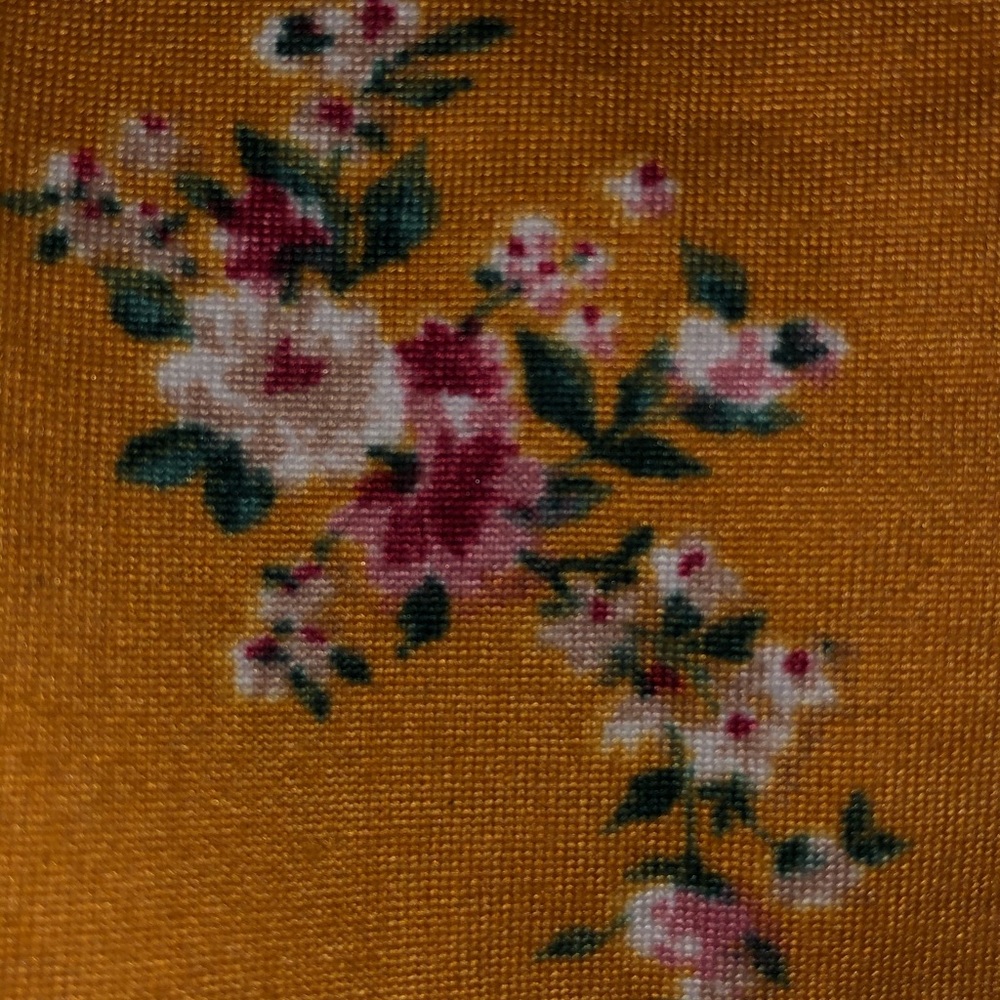 Yellow flower blouse - Picture 2 of 2